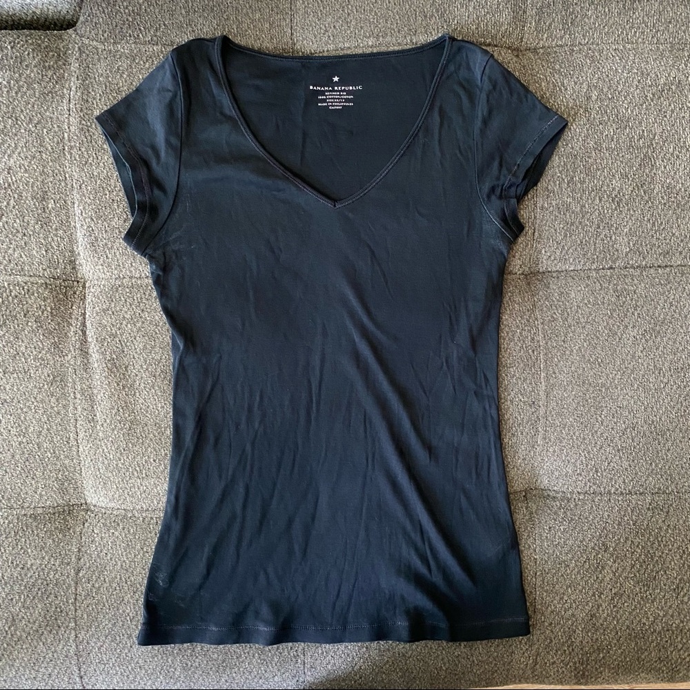 Banana Republic Classic Black Tee, 100% Cotton